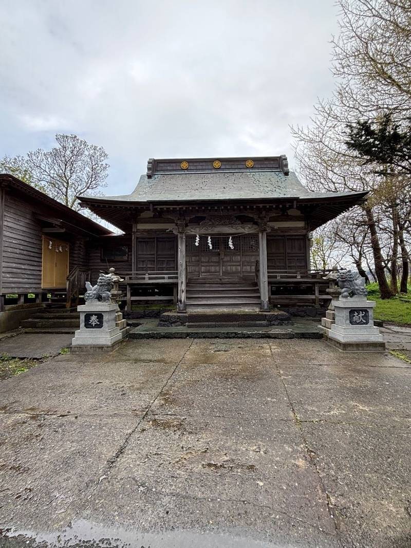 花磯諏訪神社,北海道爾志郡乙部町字花磯3番地