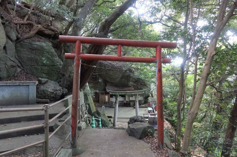 八王子神社,兵庫県洲本市小路谷１２７２−２