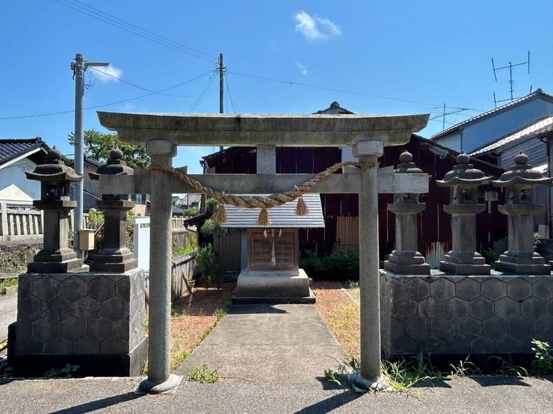 魚取社  (八幡町),富山県射水市八幡町２丁目１−４