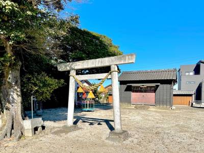 神明社   (十郎島寺島),見どころ,を神