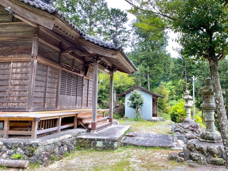 十二所神社   (浜松市天竜区),静岡県浜松市天竜区西藤平1252