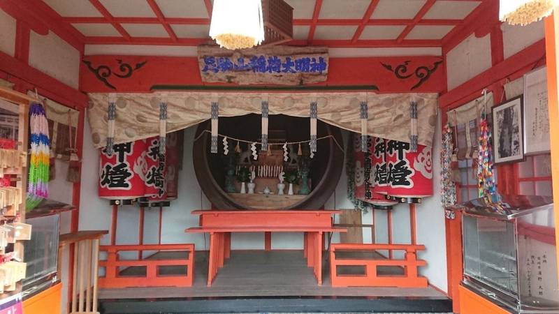 お釜稲荷,愛知県豊田市足助町石橋28