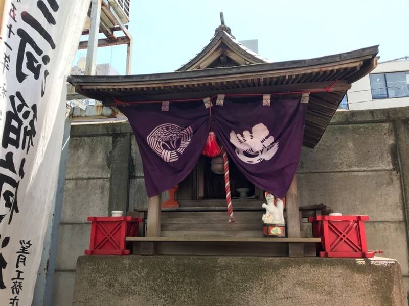 三河稲荷神社 南青山 港区 東京都 Omairi おまいり