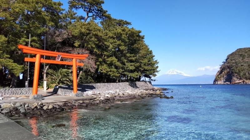 諸口神社 沼津市/静岡県 の見どころ。大きな朱色の... by Donmaru Omairi(おまいり)