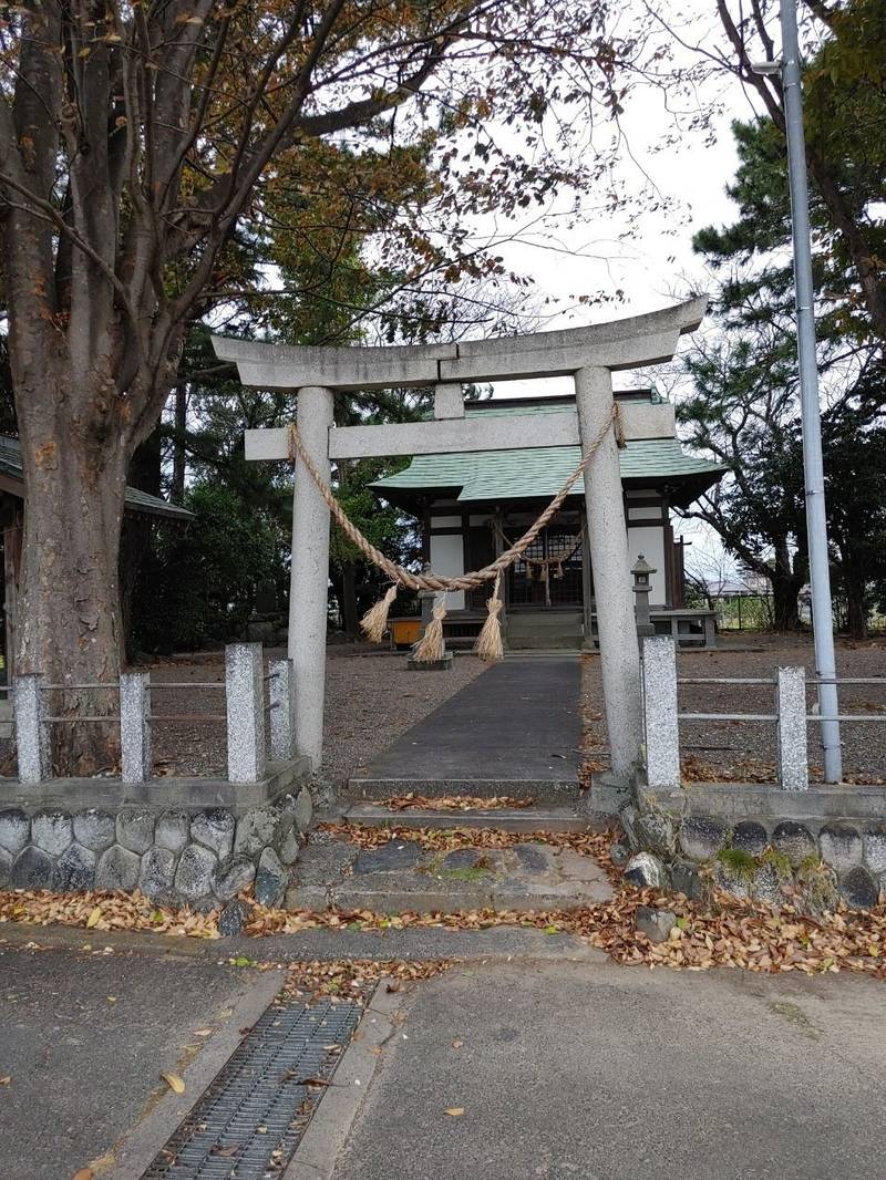 蔵王神社,静岡県磐田市岡２４０
