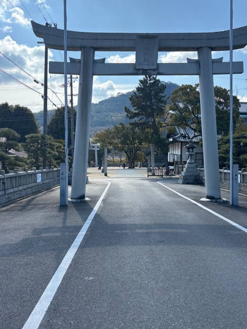 坂出八幡神社,香川県坂出市八幡町2-3-35