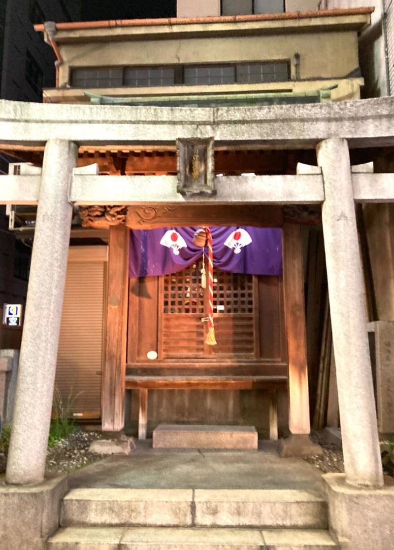 佐竹稲荷神社,東京都千代田区内神田3丁目10-1