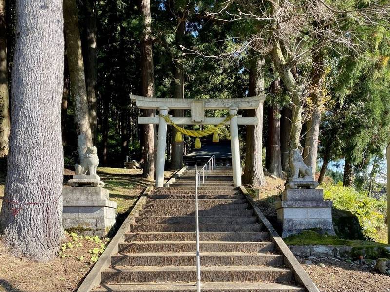 八幡社  (朝日町谷),富山県下新川郡朝日町谷6359