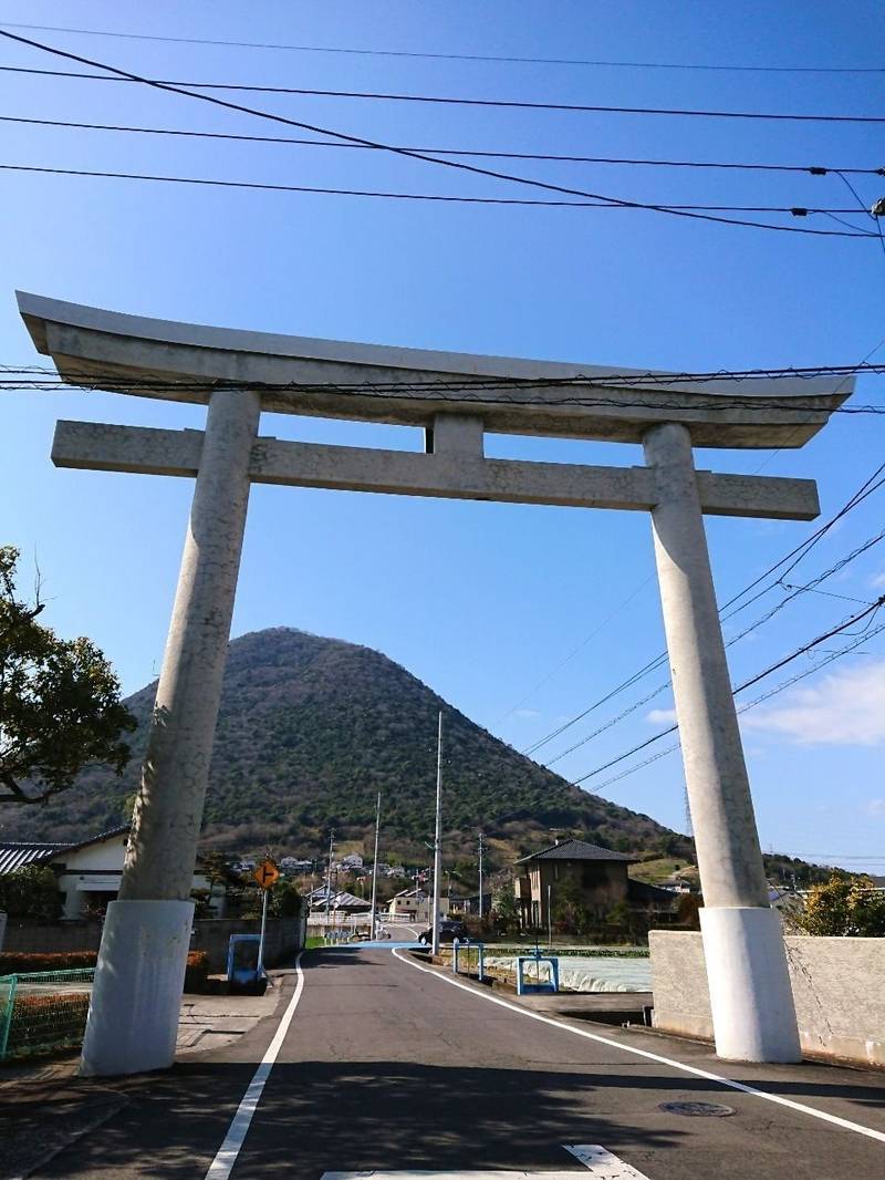 亀山神社