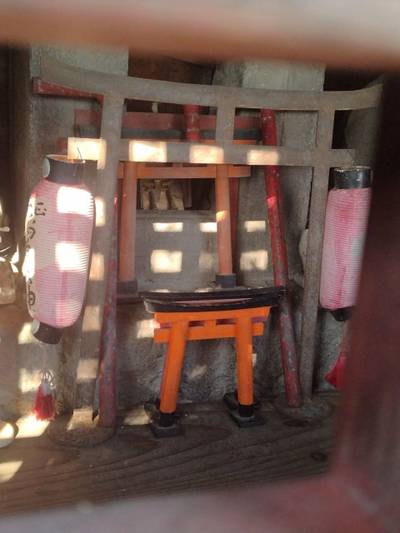 出世稲荷大明神,見どころ,