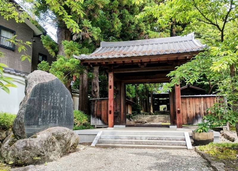慈雲寺,長野県諏訪郡下諏訪町東町中606