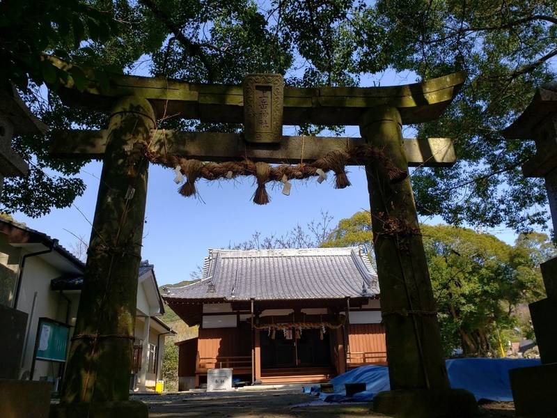 上岳 神社,長崎県西海市西彼町上岳郷254-1