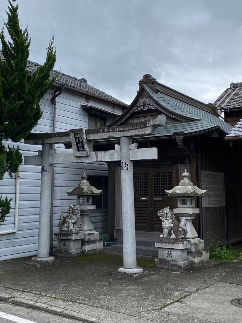 八坂秋葉神社,徳島県徳島市国府町観音寺36-1