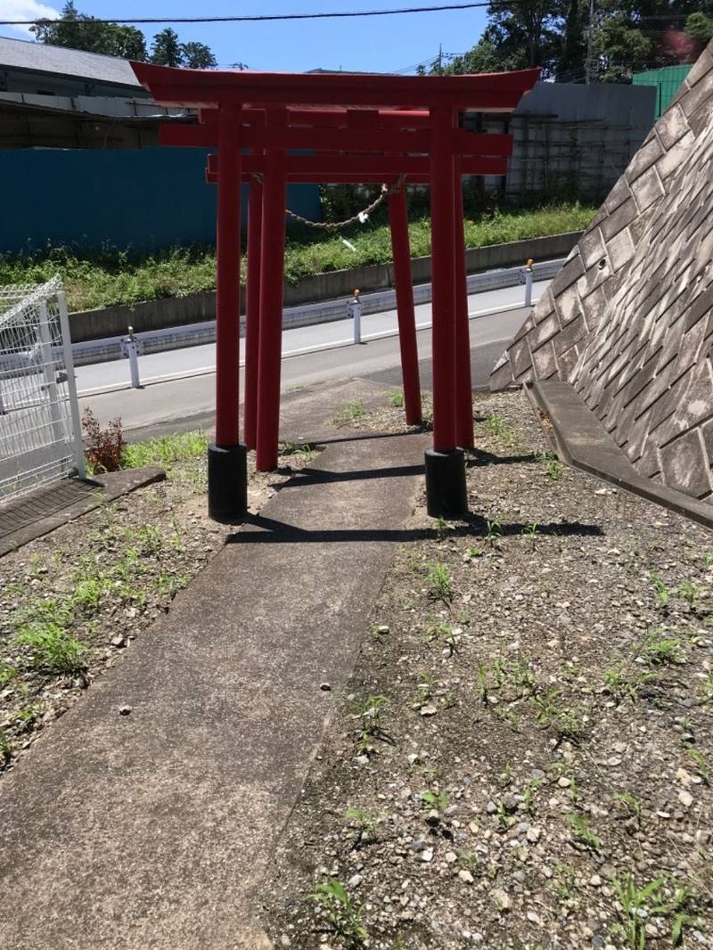 稲荷社    (北八朔町1379),神奈川県横浜市緑区北八朔町1379