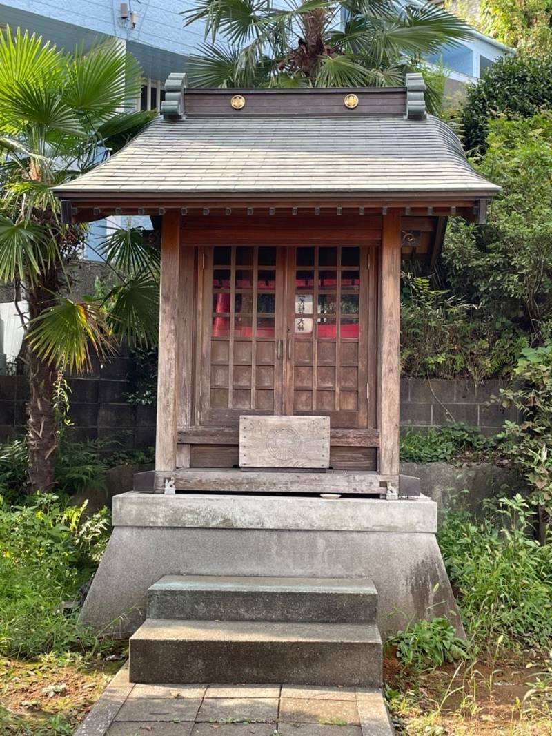 三光稲荷大明神,神奈川県横浜市神奈川区三ツ沢下町10