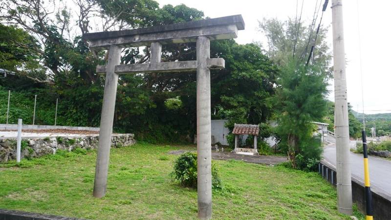 クブラウガン  (久部良御嶽),沖縄県八重山郡与那国町与那国４０２２−５３８