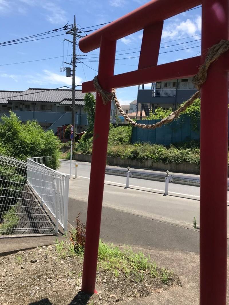 稲荷社    (北八朔町1379),神奈川県横浜市緑区北八朔町1379