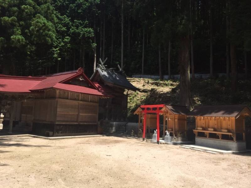 玉神社,島根県安来市伯太町下小竹242番地