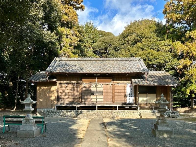 古川神社,静岡県菊川市下内田１２５７