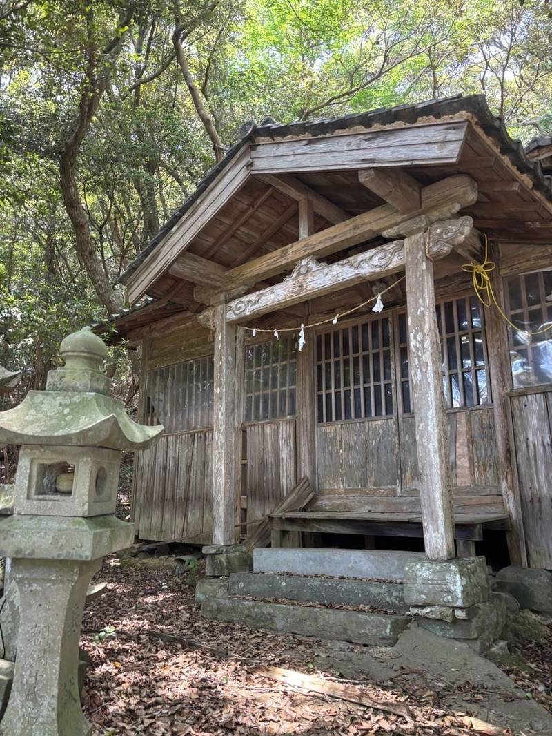 大吉戸神社,長崎県対馬市美津島町黒瀬５１５