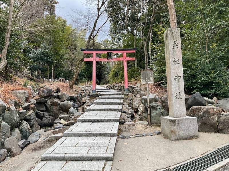 菓祖神社,京都府京都市左京区吉田神楽岡町３０吉田神社内
