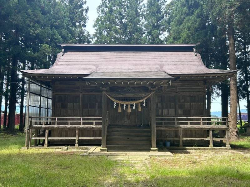 龍蔵神社,山形県東置賜郡川西町下小松１３７１