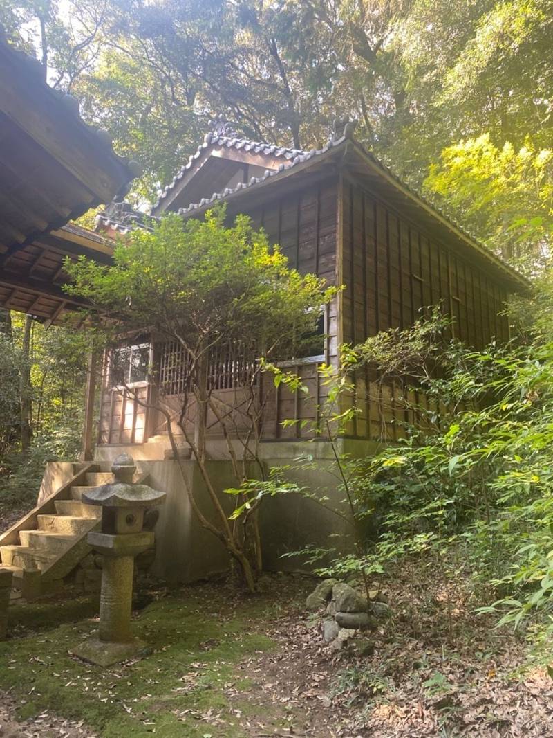 殿岡神社,三重県津市殿村 959番地