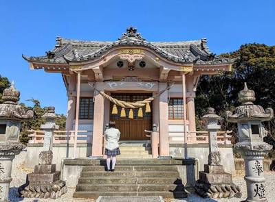 八幡社 (宇津江町),見どころ,平沢凛
