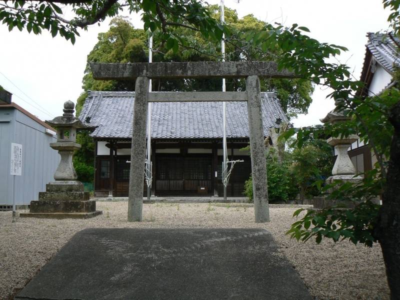 服織神社 (河芸町),三重県津市河芸町久知野 1781