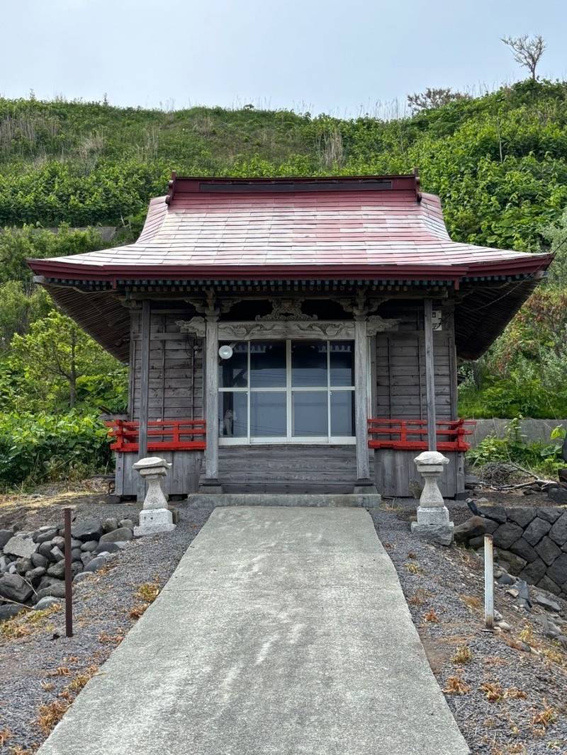 島古丹稲荷神社,北海道寿都郡寿都町字磯谷町島古丹309番地