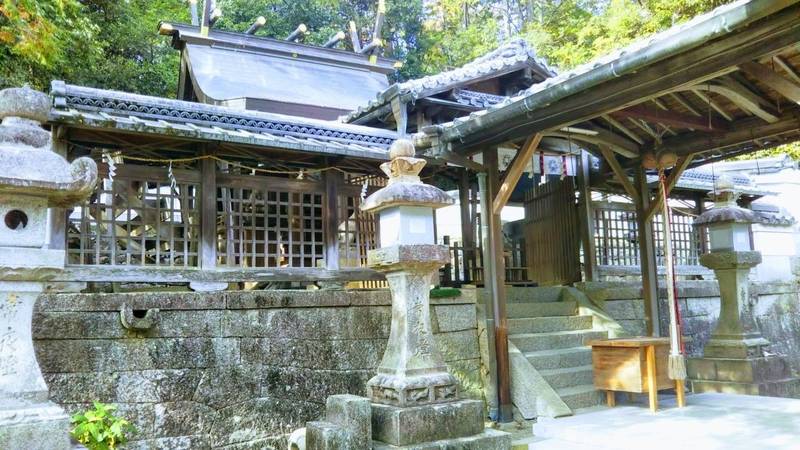 新屋坐天照御魂神社 - 茨木市/大阪府 | Omairi(おまいり)