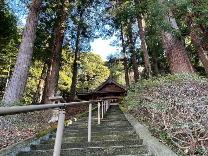 神宝山八幡宮,島根県益田市美都町仙道1787