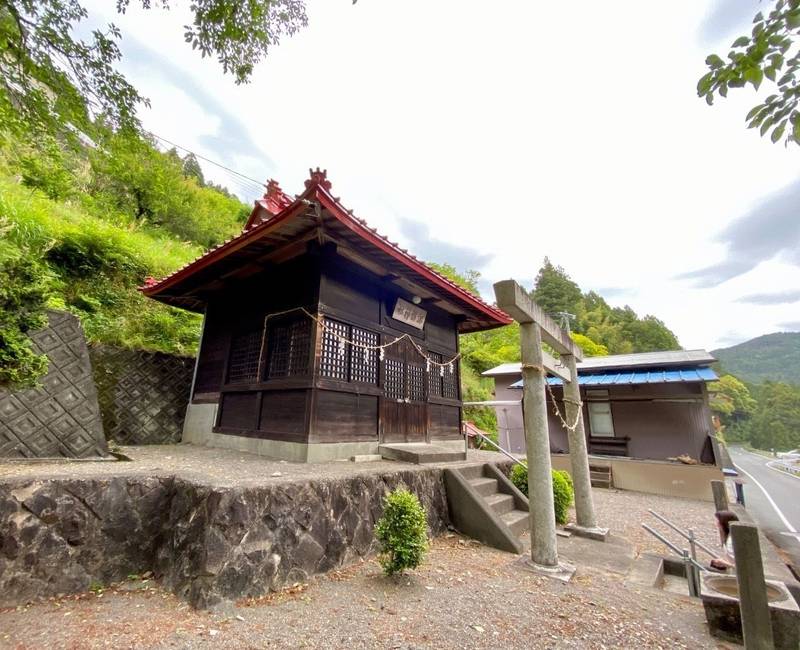 諏訪神社  (浜松市天竜区伊砂),静岡県浜松市天竜区伊砂１１８
