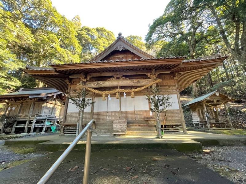 神宝山八幡宮,島根県益田市美都町仙道1787