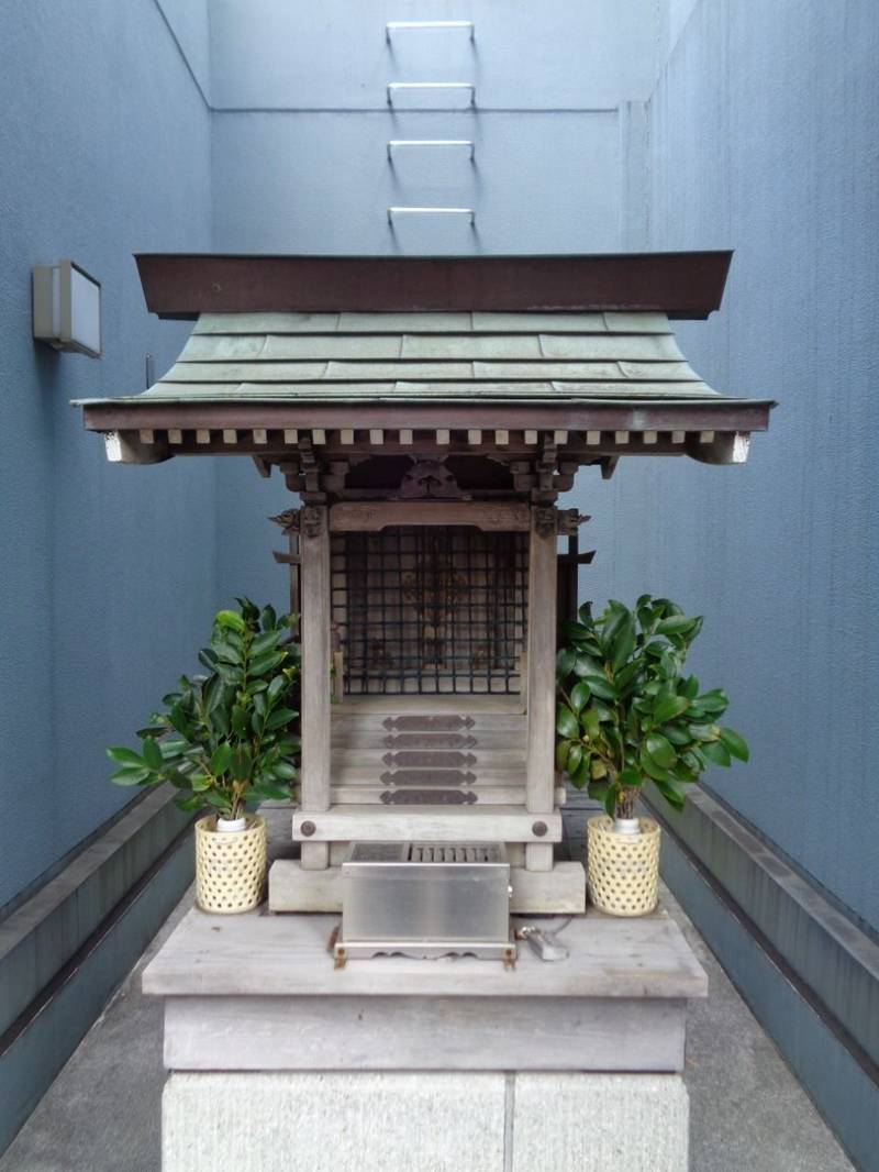 新宿村スタジオ稲荷神社,東京都新宿区北新宿２丁目１