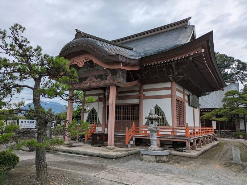 正法寺,山梨県笛吹市御坂町成田６７８