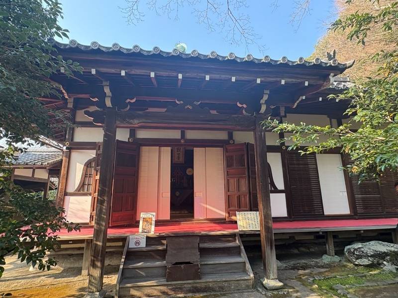 霊鑑寺,京都府京都市左京区鹿ヶ谷御所ノ段町12番地