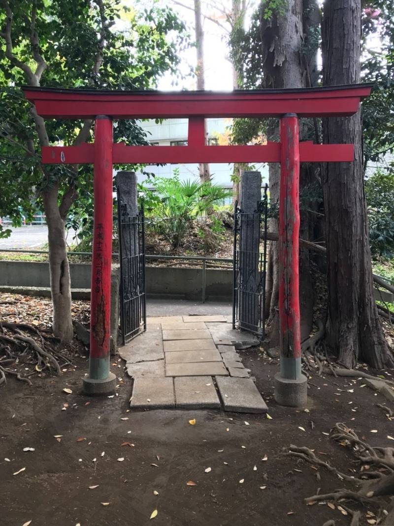 瀬田下山稲荷神社,東京都世田谷区瀬田4-41-1