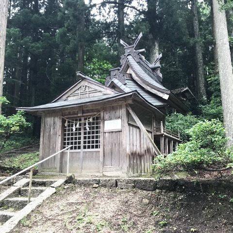 茅部神社,岡山県真庭市蒜山西茅部1501