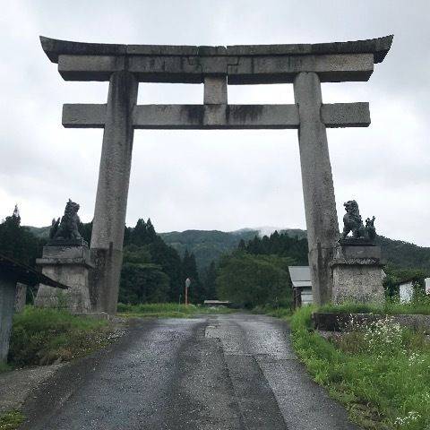 茅部神社,岡山県真庭市蒜山西茅部1501