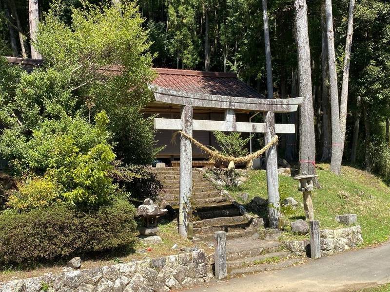 貴船神社    (富保向田),愛知県新城市富保字向田16番地