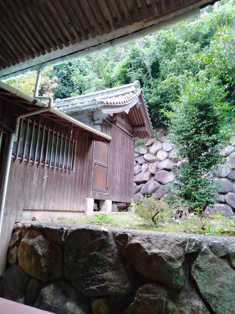 白皇神社,高知県土佐清水市足摺岬1351-3