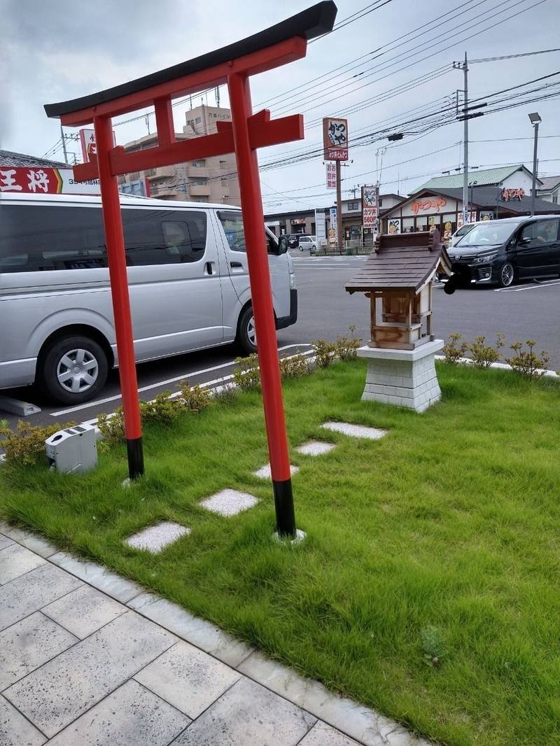 稲荷神社   (ジョイハウスモール),群馬県館林市美園町15-7