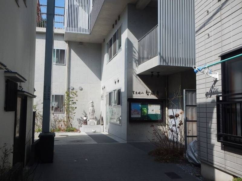 智願寺,東京都文京区小日向二丁目18番3号