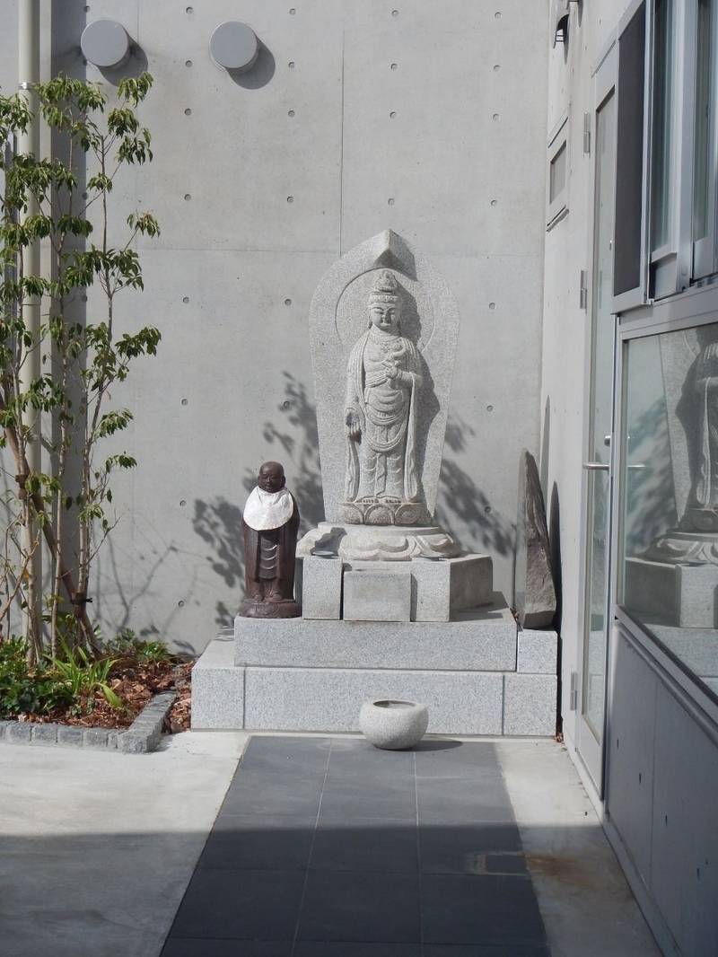 智願寺,東京都文京区小日向二丁目18番3号