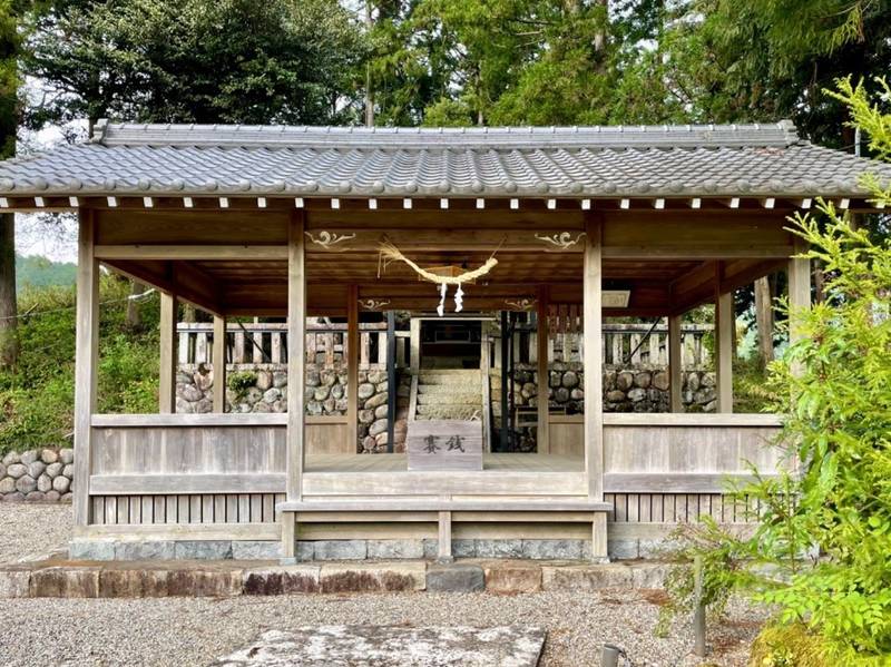 岡神社,岐阜県関市洞戸飛瀬１８０