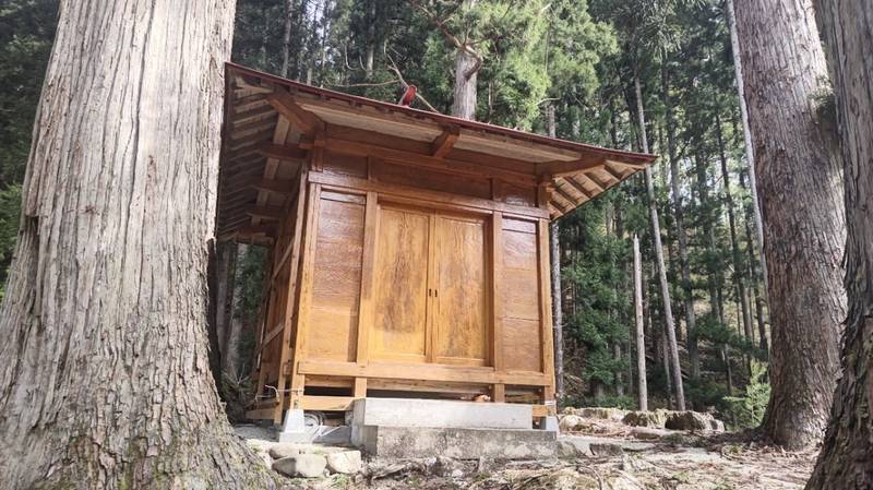 上中田弥彦神社   (旧伊夜彦神社),山形県最上郡金山町中田１７０