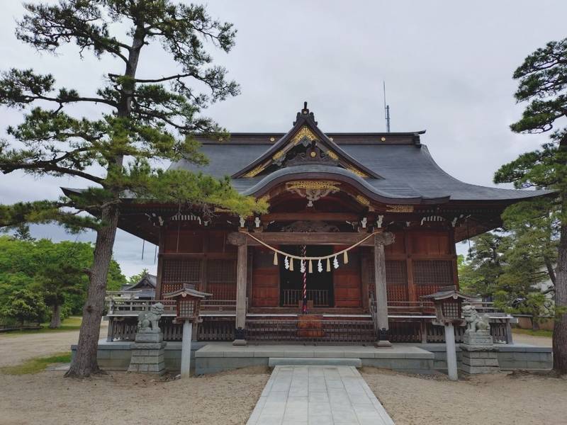 三条八幡宮,新潟県三条市八幡町１２−１８