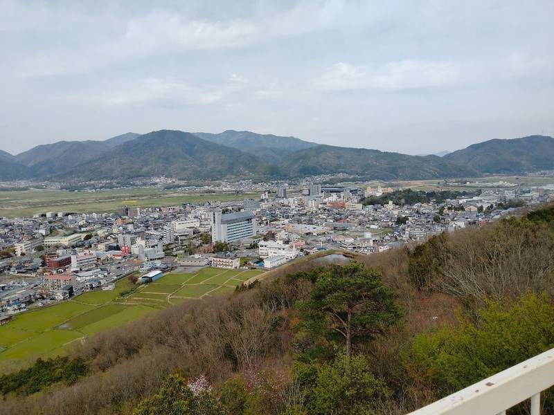 磐栄稲荷宮,京都府亀岡市下矢田町鏡岩16-2