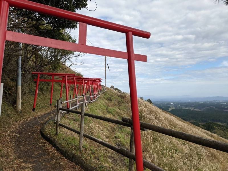 朝日稲荷神社,熊本県阿蘇市波野大字中江